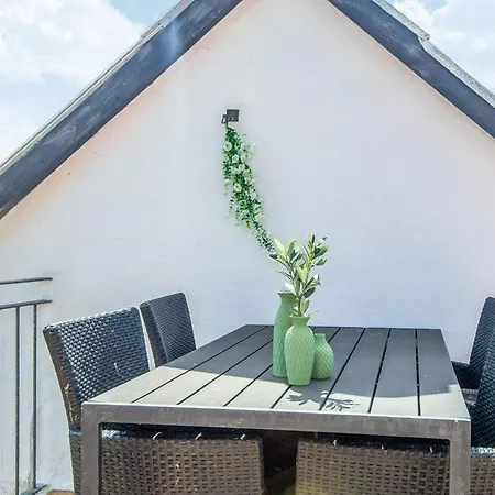 4 Star In * Brønderslev