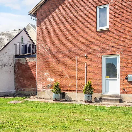 4 Star In Brønderslev